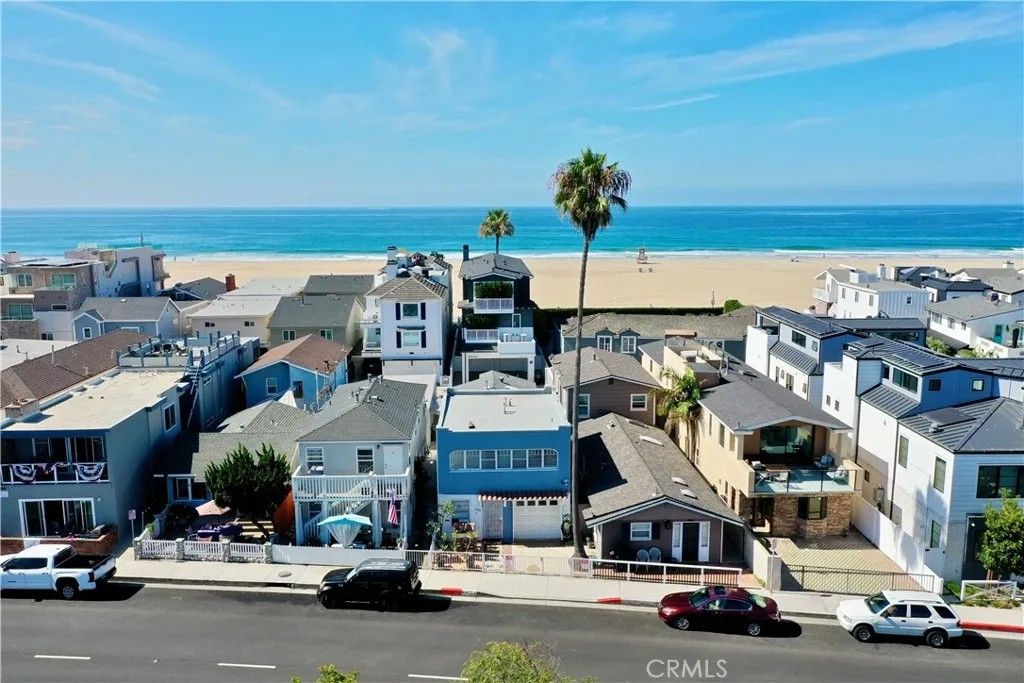 Photo of 1825 W Balboa Boulevard, Newport Beach, CA 92663 (MLS # NP25266820)