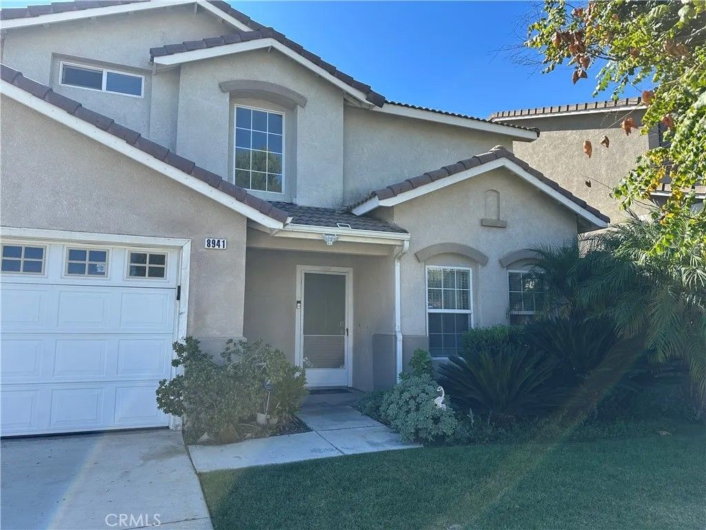 Photo of 8941 Carnation Dr, Corona, CA 92883 (MLS # IG25242929)