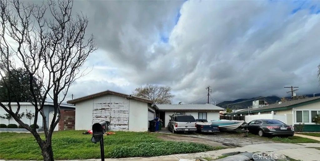Photo of 13083 Rajah, Sylmar, CA 91342 (MLS # DW26000267)