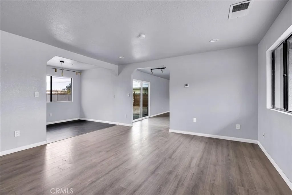 74354 Cottonwood Drive