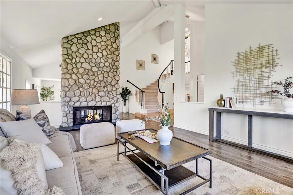 1052 Castlerock Lane