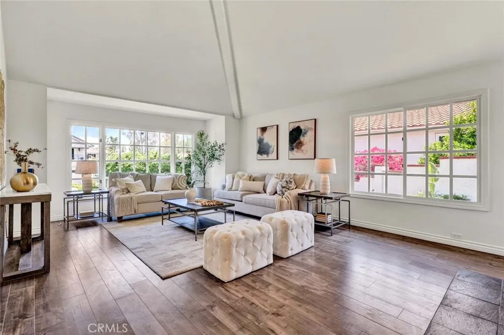1052 Castlerock Lane