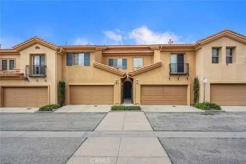 Photo of 1448 Patricia Ave #203, Simi Valley, CA 93065 (MLS # SR26046882)