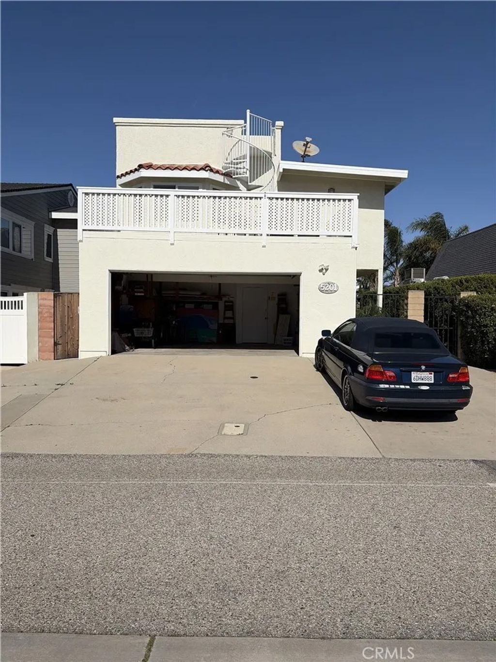 Photo of 5201 Wavecrest Way, Oxnard, CA 93035 (MLS # SB26027982)