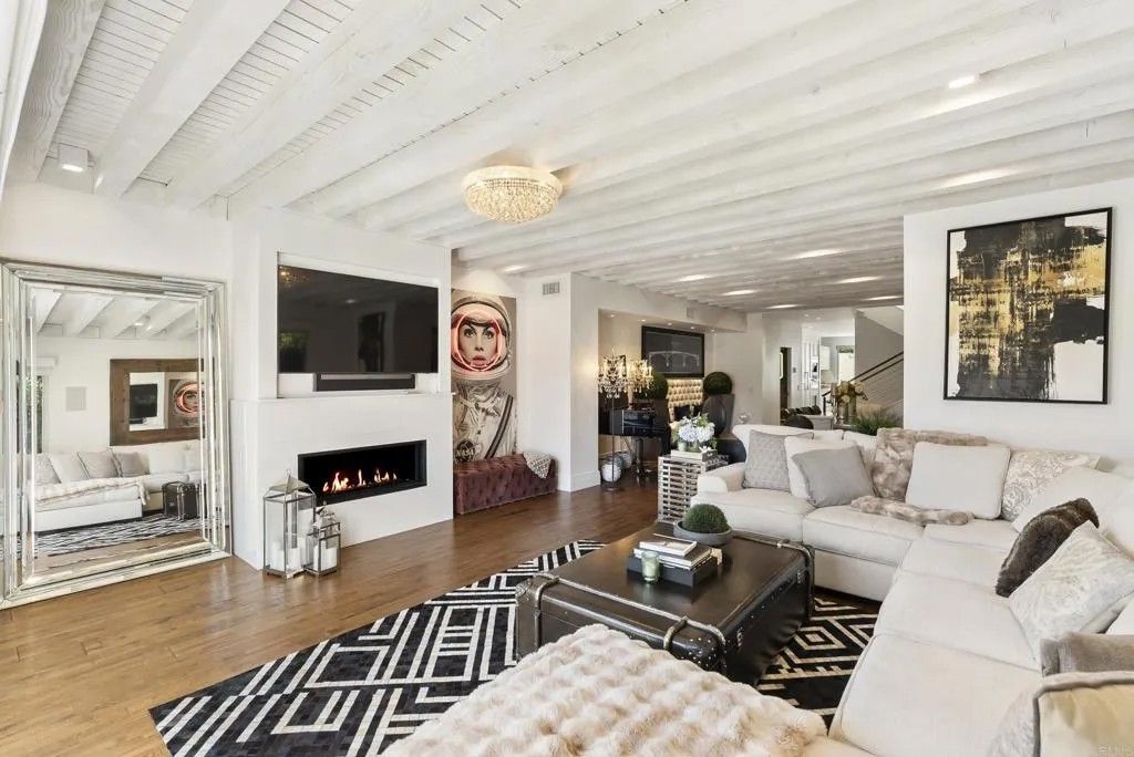 Photo of 336 Gravilla St, La Jolla, CA 92037 (MLS # NDP2601837)