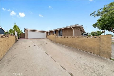 Tiny photo for 8975 Gramercy Drive, San Diego, CA 92123 (MLS # SW25229203)