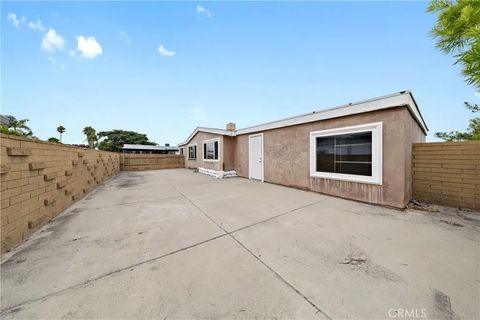 Tiny photo for 8975 Gramercy Drive, San Diego, CA 92123 (MLS # SW25229203)