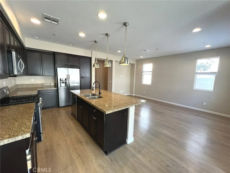 31888 Calle Luz