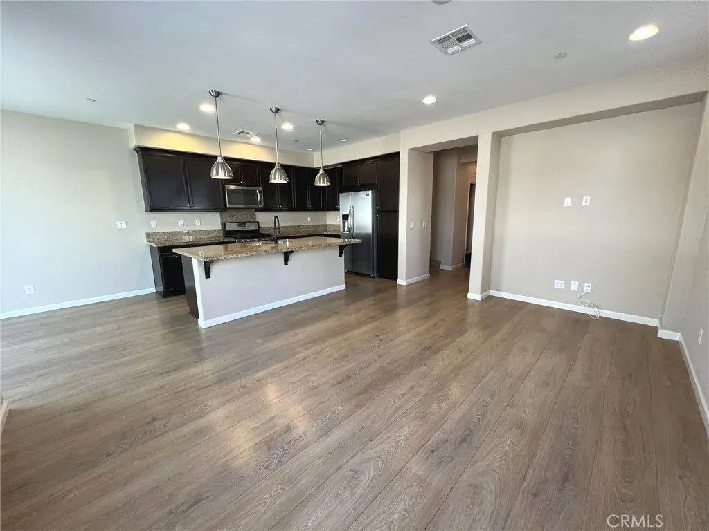 31888 Calle Luz