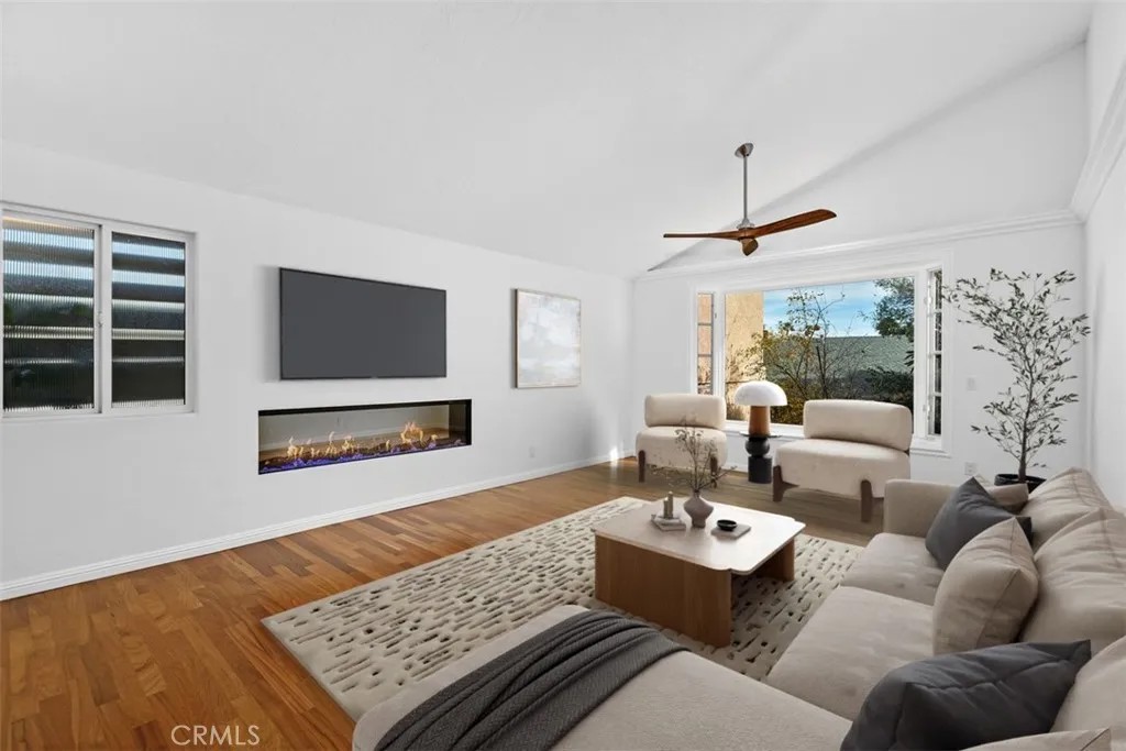 1321 Pepper Tree Lane