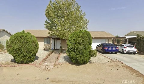 3 beds bed, 1.5 baths bath property at 18907 Muskrat Avenue, Adelanto, CA 92301