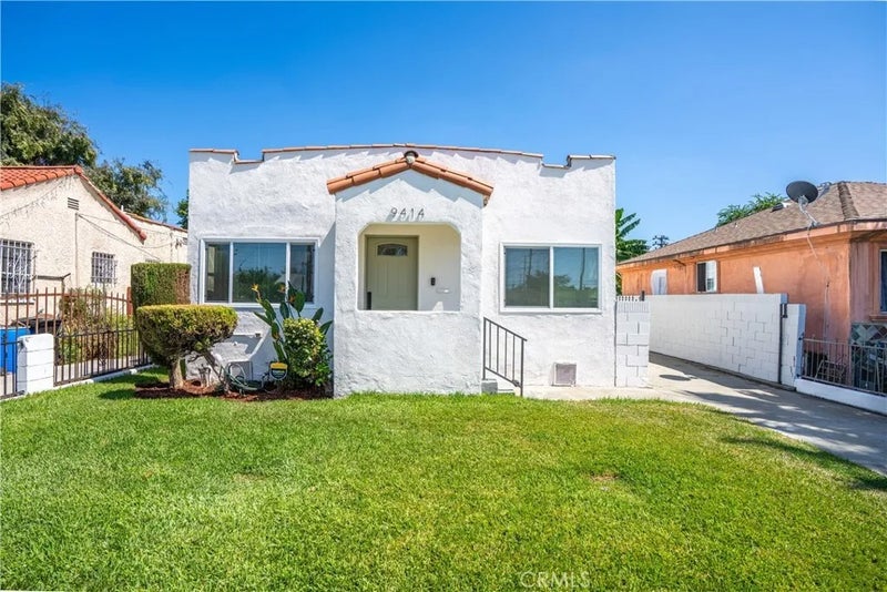 9414 Clovis