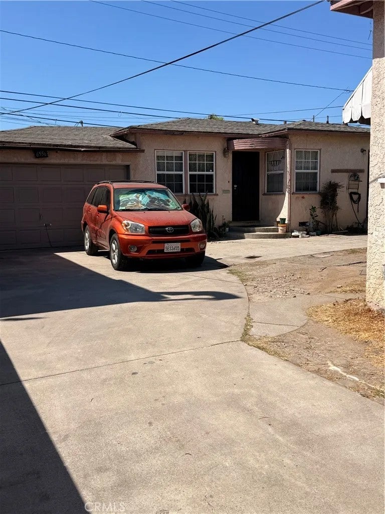 6554 E Olympic