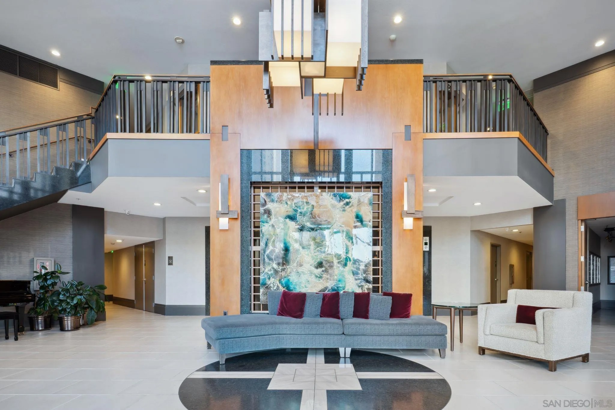 700 W Harbor Dr 705