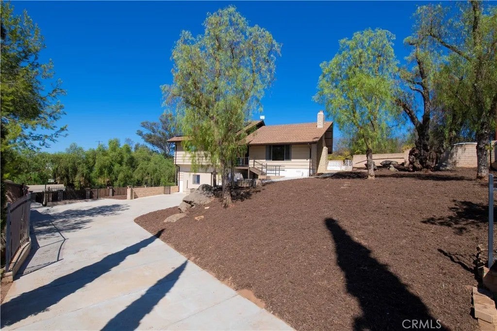 Photo of 30856 Hillview DR, Valley Center, CA 92082 (MLS # ND26202055)
