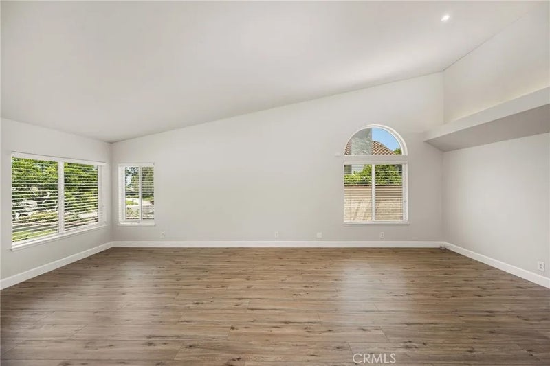 5321 E Big Sky