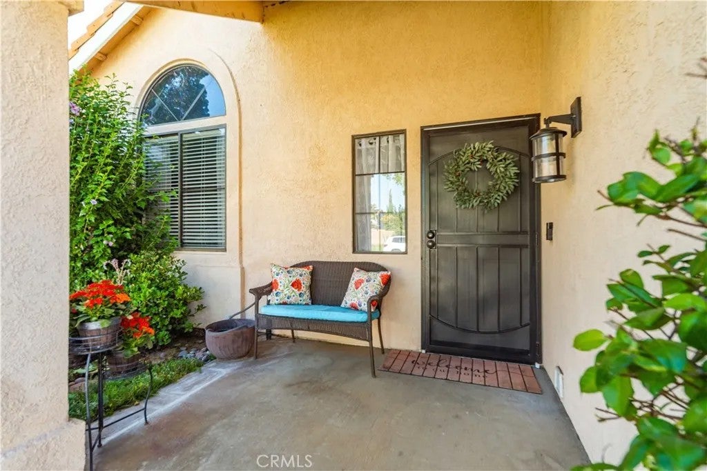 42966 Pearlwood Drive