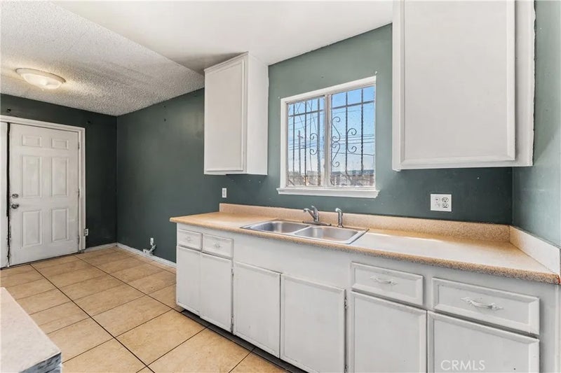 16227 Juniper