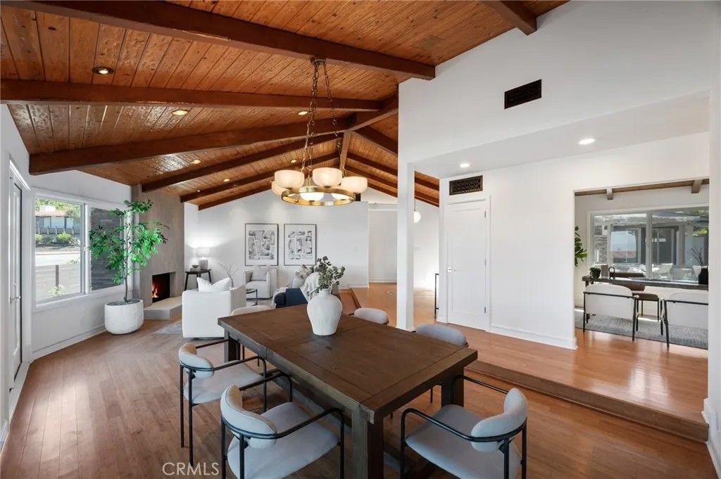 Photo of 30105 Avenida Esplendida, Rancho Palos Verdes, CA 90275 (MLS # PV26012945)