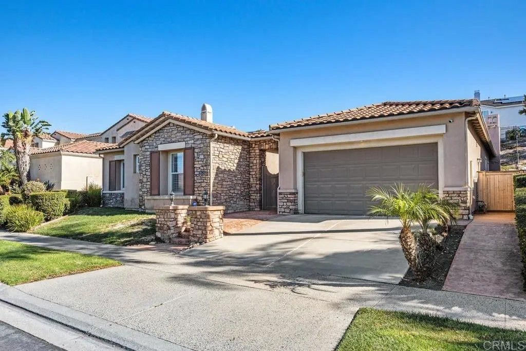 Photo of 1001 White Alder Avenue, Chula Vista, CA 91914 (MLS # PTP2507905)