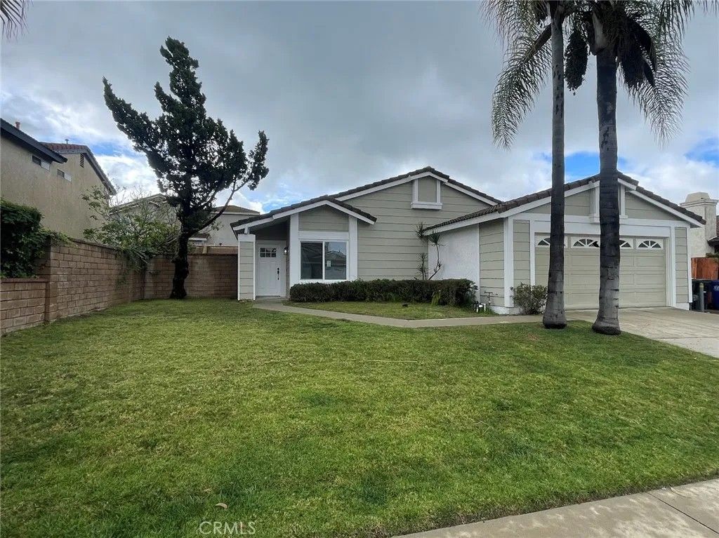 Photo of 24384 Claywood Dr, Diamond Bar, CA 91765 (MLS # CV26037979)