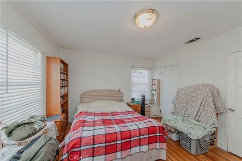 Tiny photo for 4646 Farmdale Avenue, North Hollywood, CA 91602 (MLS # SB25255365)