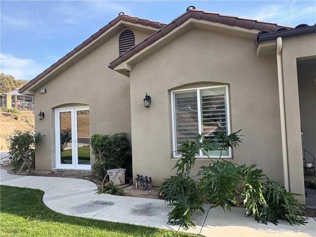 Photo of 250 Mount Rushmore Dr, Norco, CA 92860 (MLS # IG26067336)