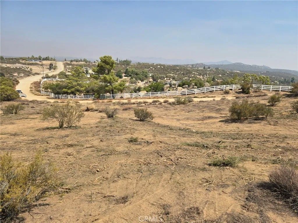 Photo of 723 Arroyo Way, Aguanga, CA 92536 (MLS # CV25164371)
