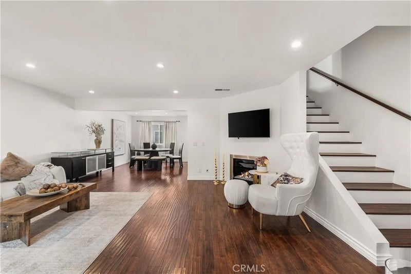 18333 Hatteras 6