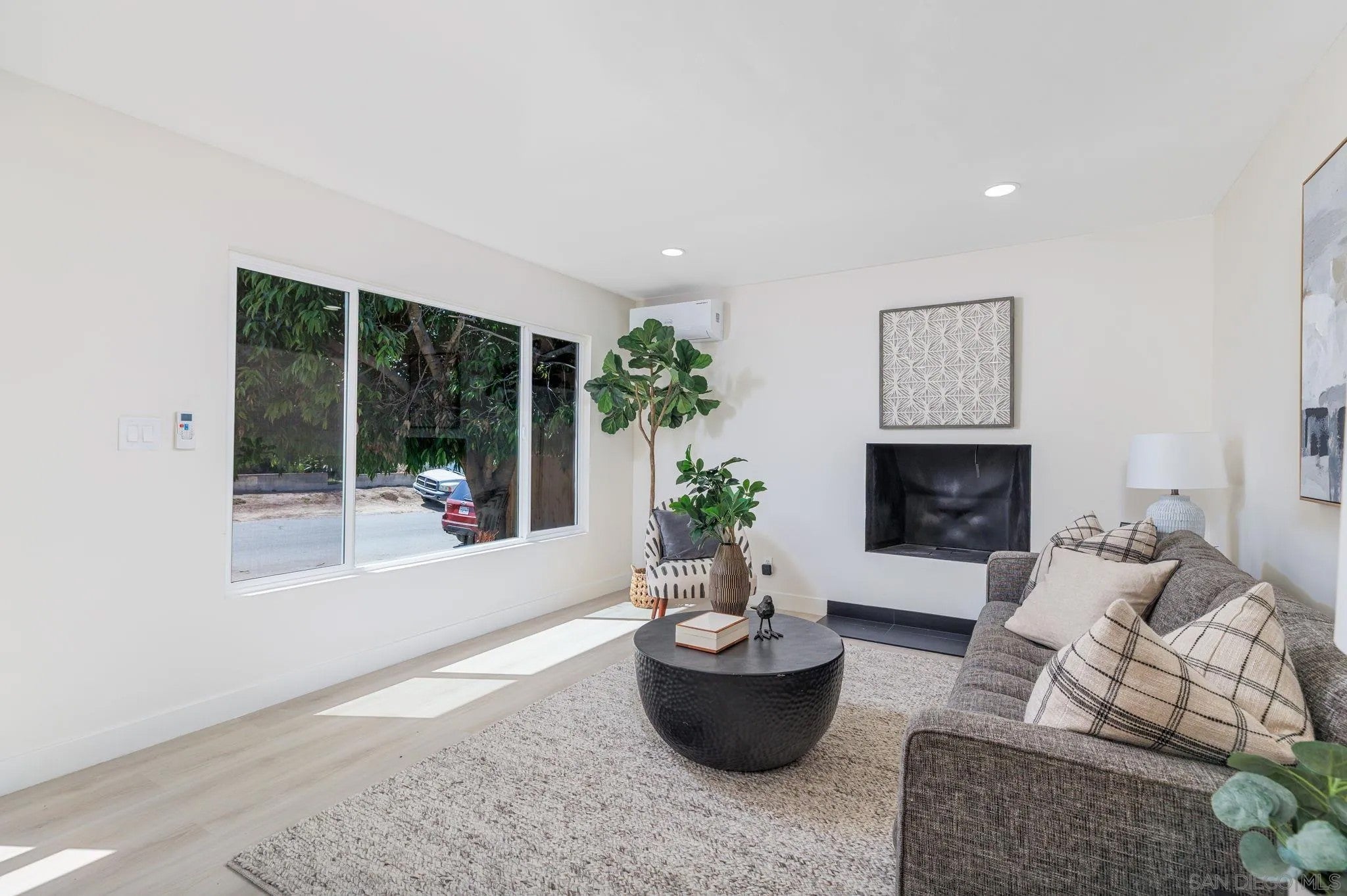 866 Merlin Dr