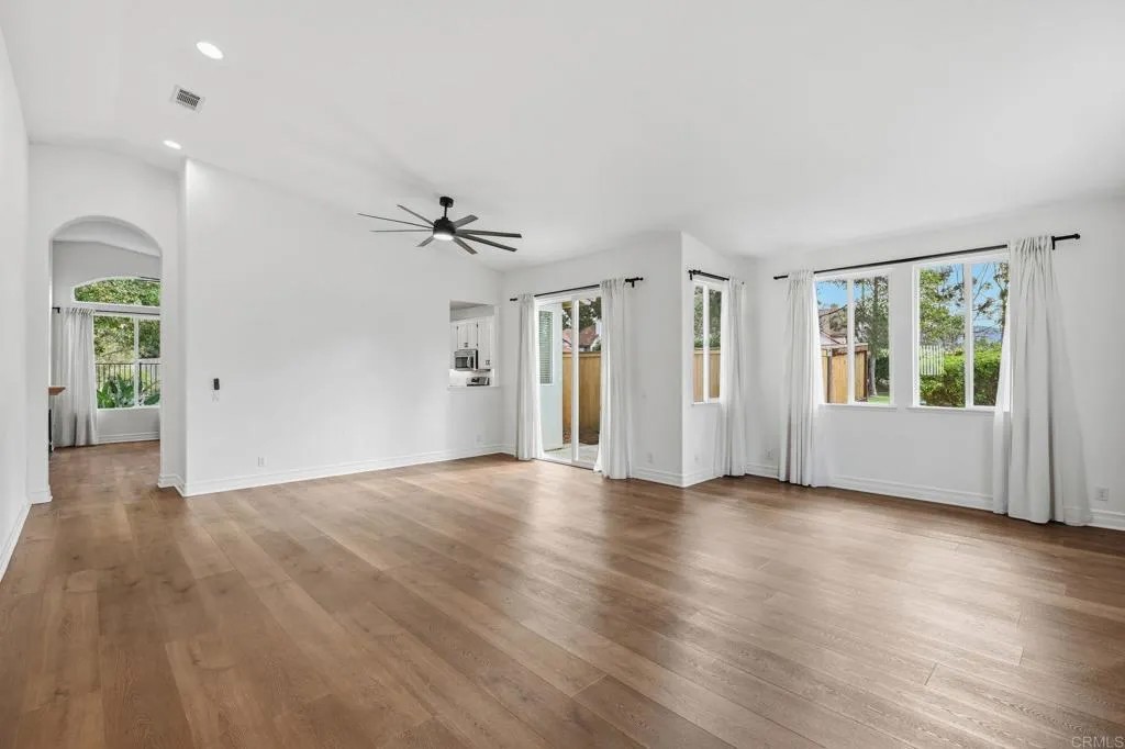 1272 Ocean Breeze Street