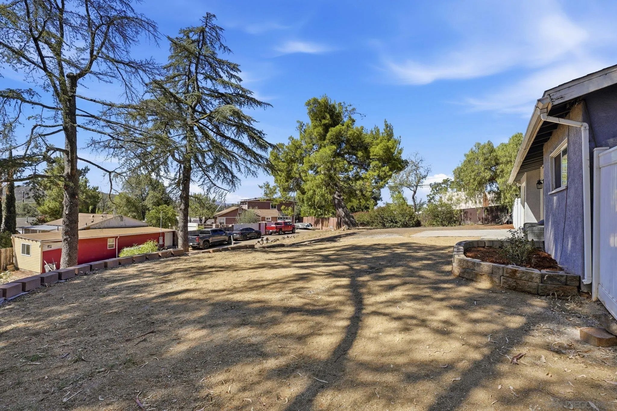 1315 Hillcrest Dr