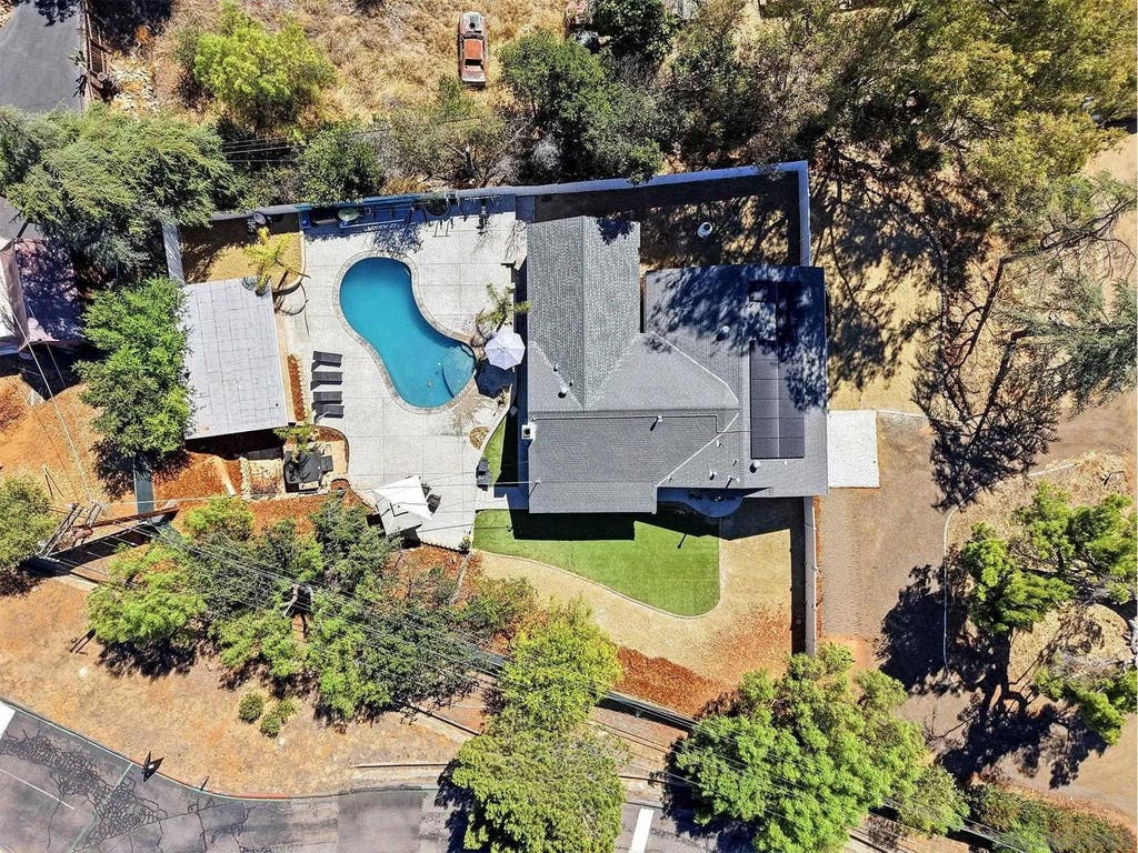 Photo of 1315 Hillcrest Dr, Alpine, CA 91901 (MLS # 260018619)