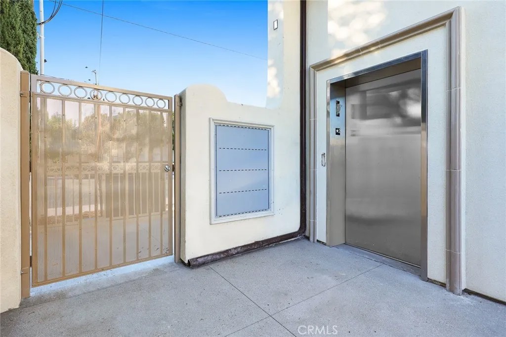 1222 Temple City Blvd
