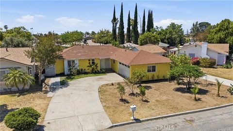 Photo of 201 W Rosewood ST, Rialto, CA 92376 (MLS # CV26119511)
