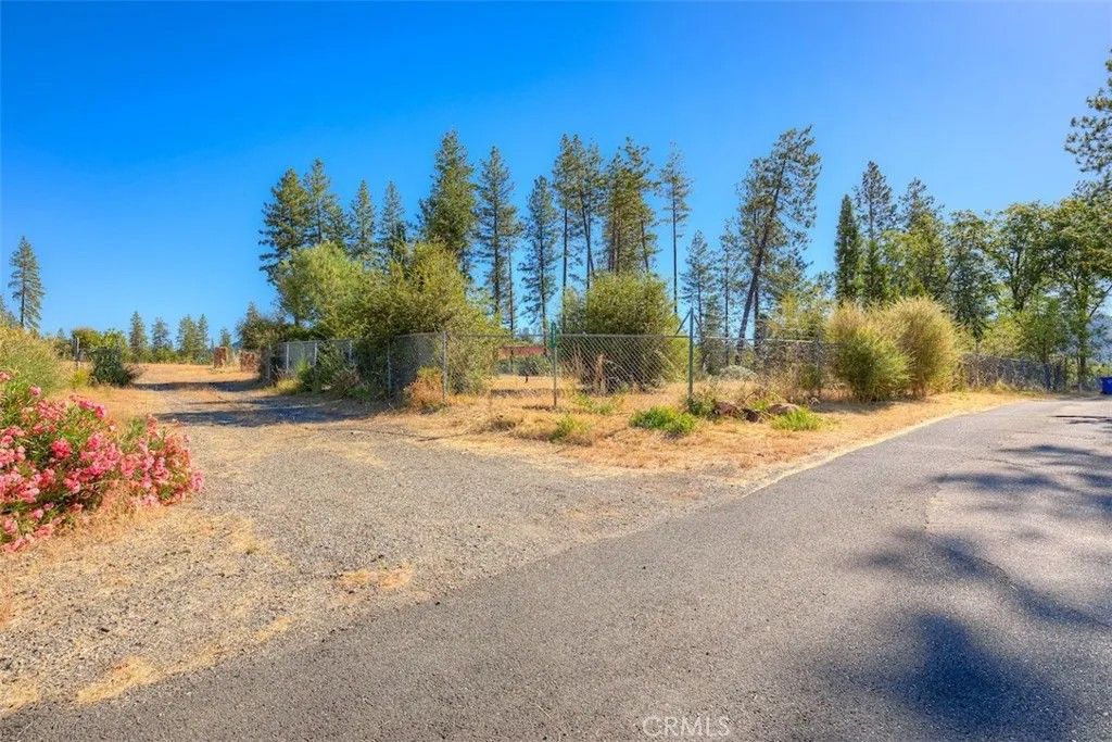Photo of 1831 Clear Brook, Paradise, CA 95969 (MLS # SN26151317)