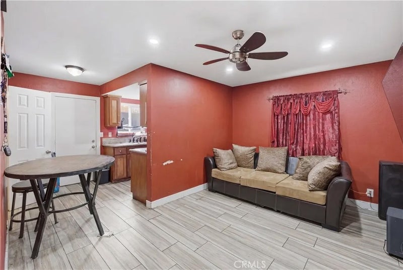442 E 111th