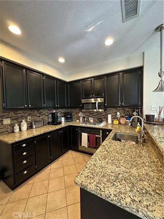 27976 Trillium Lane