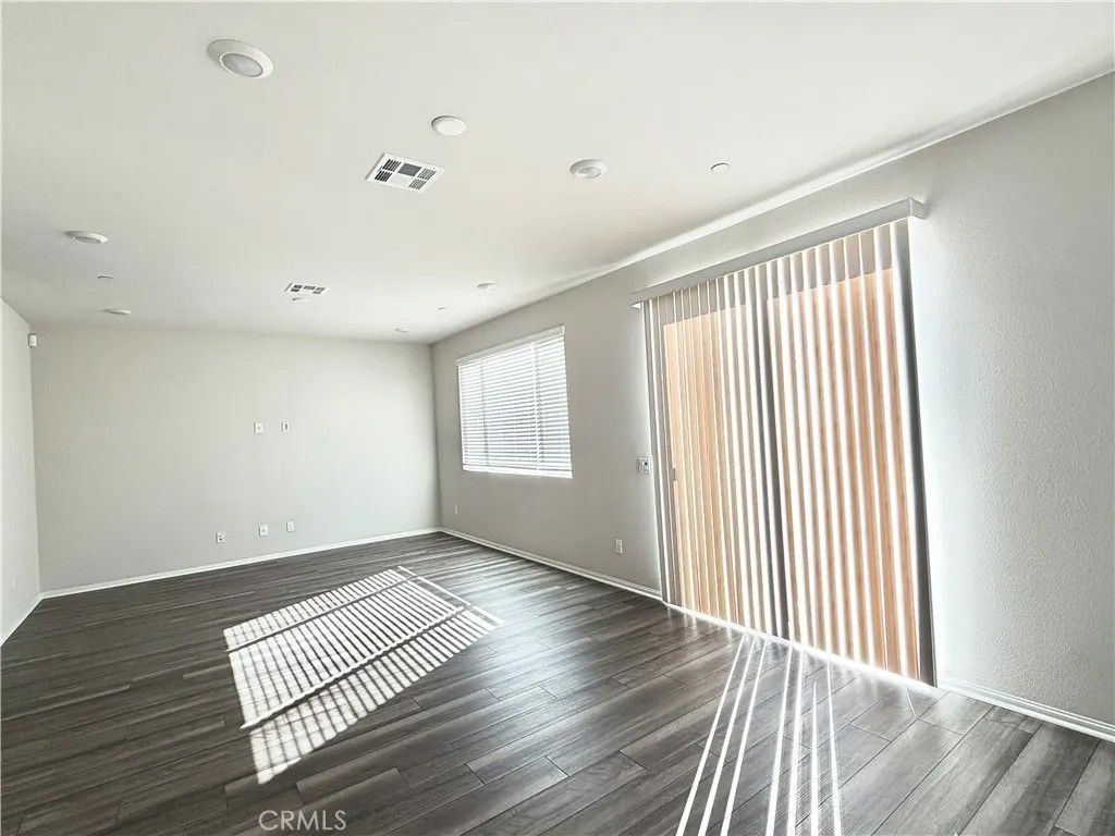 Photo of 2872 schmidt privado, Ontario, CA 91761 (MLS # CV26061557)