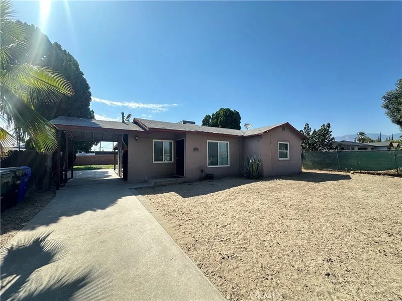2226 Ramona