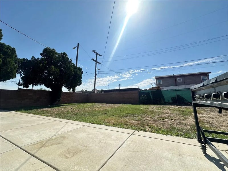 2226 Ramona