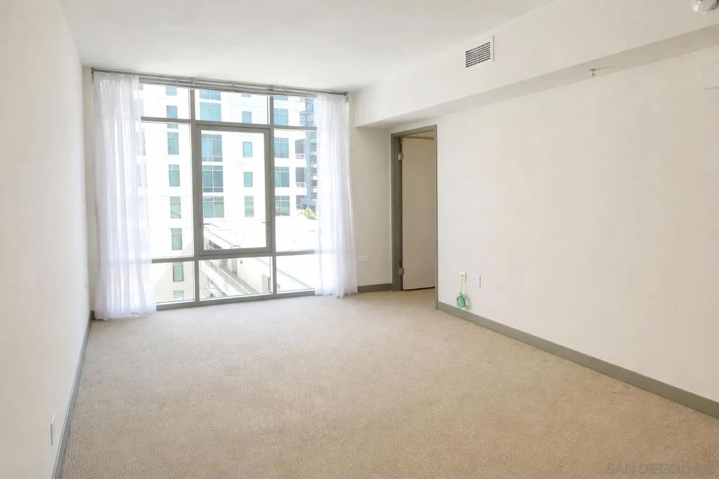 Photo of 425 W Beech St #702, San Diego, CA 92101 (MLS # 260006786)