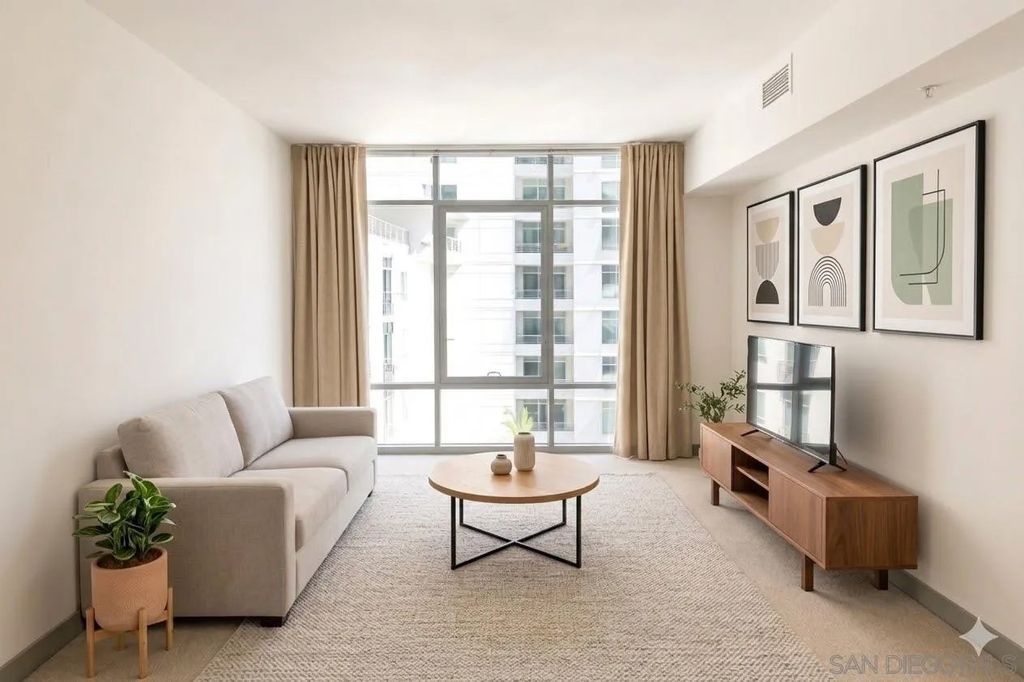 Photo of 425 W Beech St #702, San Diego, CA 92101 (MLS # 260006786)