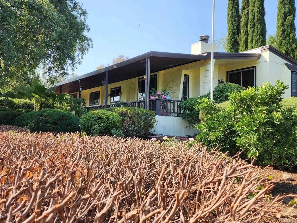 Photo of 18218 Paradise Mountain Rd Spc 44 Rd #Lot 44, Valley Center, CA 92082 (MLS # NDP2507001)