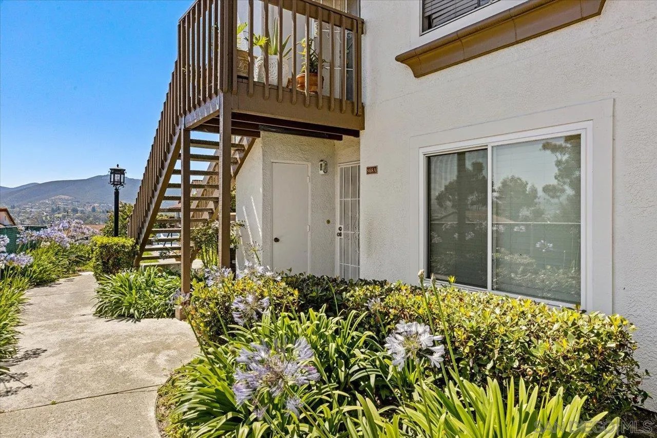868 S Rancho Santa Fe A