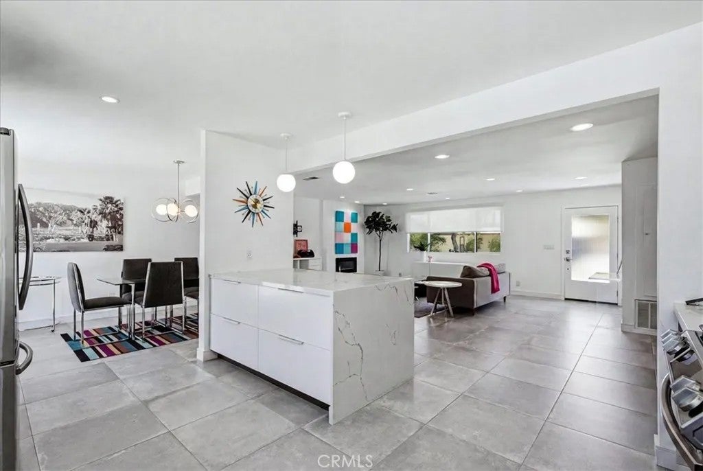 70170 Sun Valley
