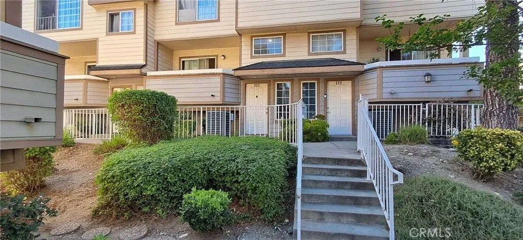 Photo of 11150 Glenoaks Boulevard #223, Pacoima, CA 91331 (MLS # DW26073937)