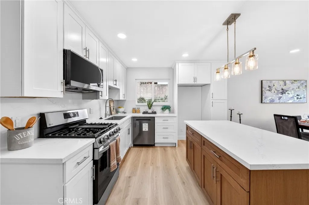 5146 E Parker