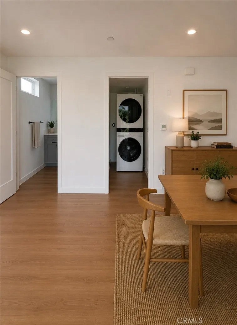 176 N Catalina Ave 405