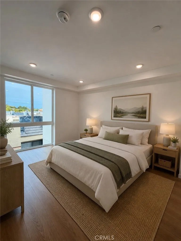176 N Catalina Ave 405